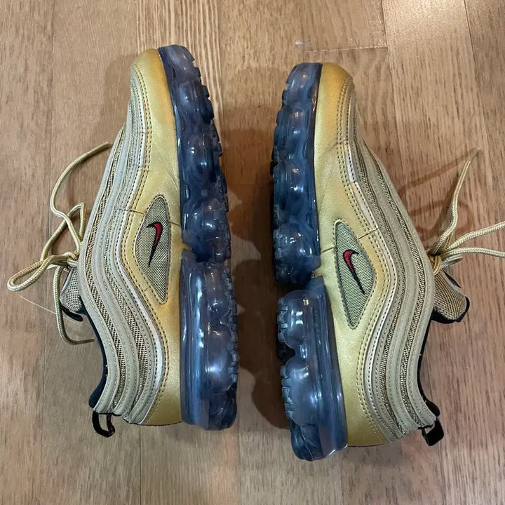 [SOLD OUT] 156) 나이키 에어 베이퍼맥스 97 메탈릭 골드 265