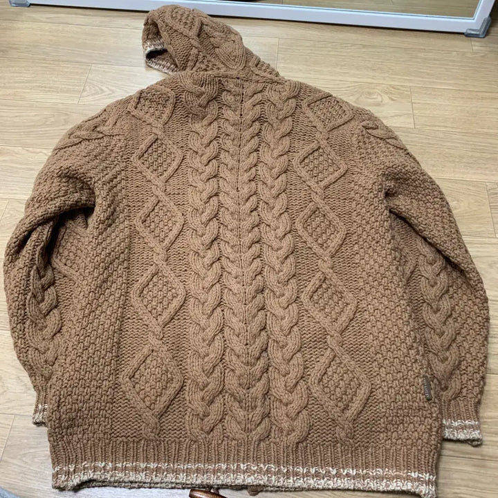 [BUNJANG] 1492miles Cable Knit Hooded Cardigan / 95)1492miles 꽈배기 니트 후드집업