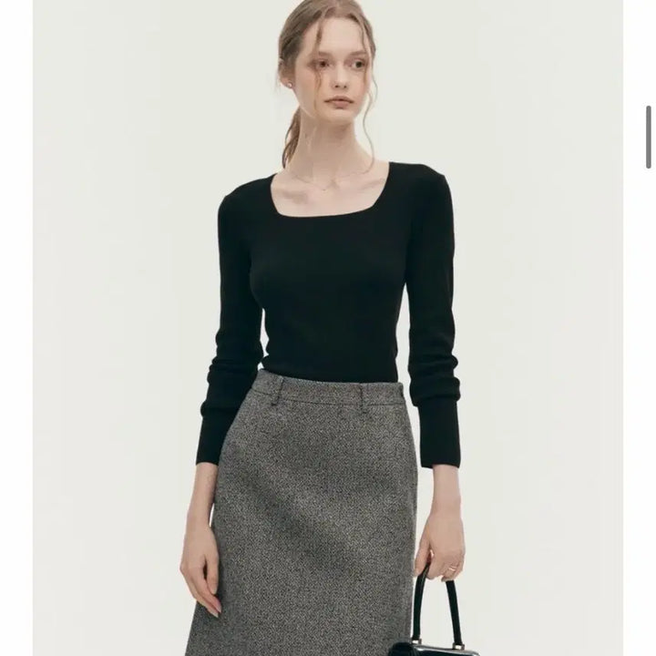 [BUNJANG] Sier Sure Square Neck Knit Top / 시에 슈어 스퀘어넥 니트 블랙