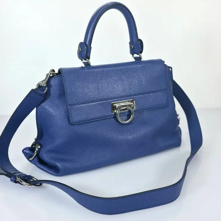 [BUNJANG] Ferragamo Gancini Sofia Shoulder Bag / 페라가모 간치니 소피아 숄더백