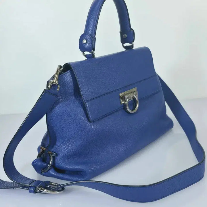 [BUNJANG] Ferragamo Gancini Sofia Shoulder Bag / 페라가모 간치니 소피아 숄더백