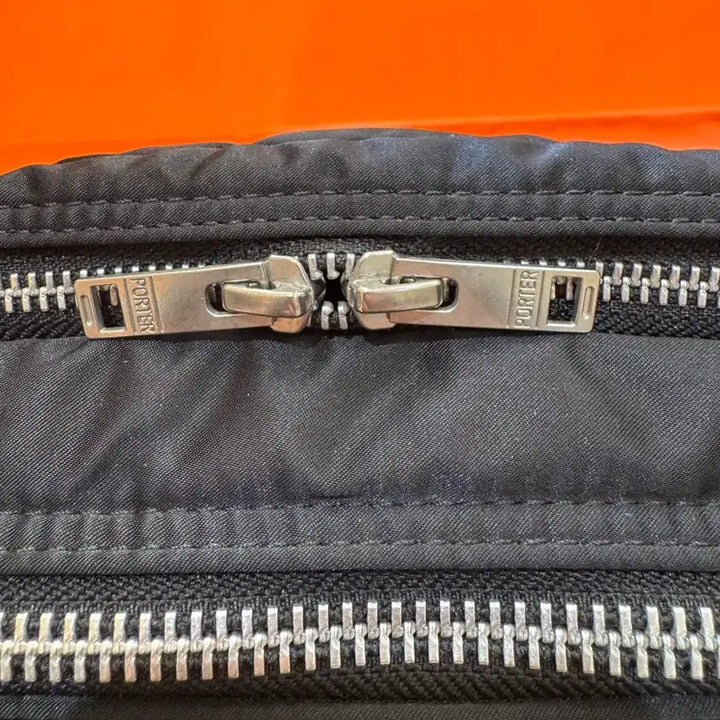 [BUNJANG] Porter Tanker Shoulder Bag (Large) - Black / 포터 탱커 숄더백 라지 블랙