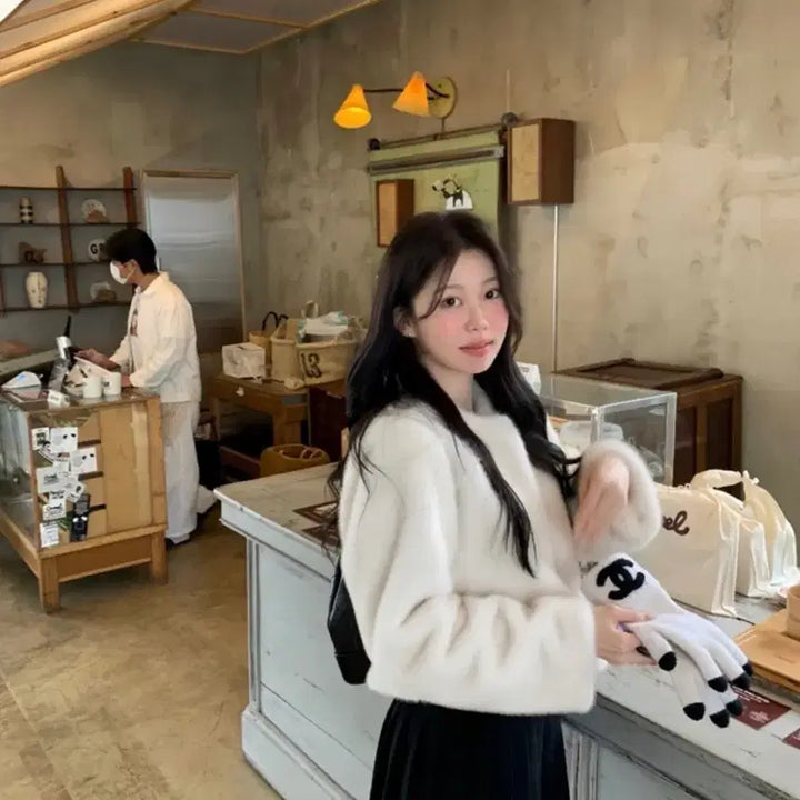 [BUNJANG] ONF Holiday Fur Jacket / 온트 홀리데이 퍼자켓