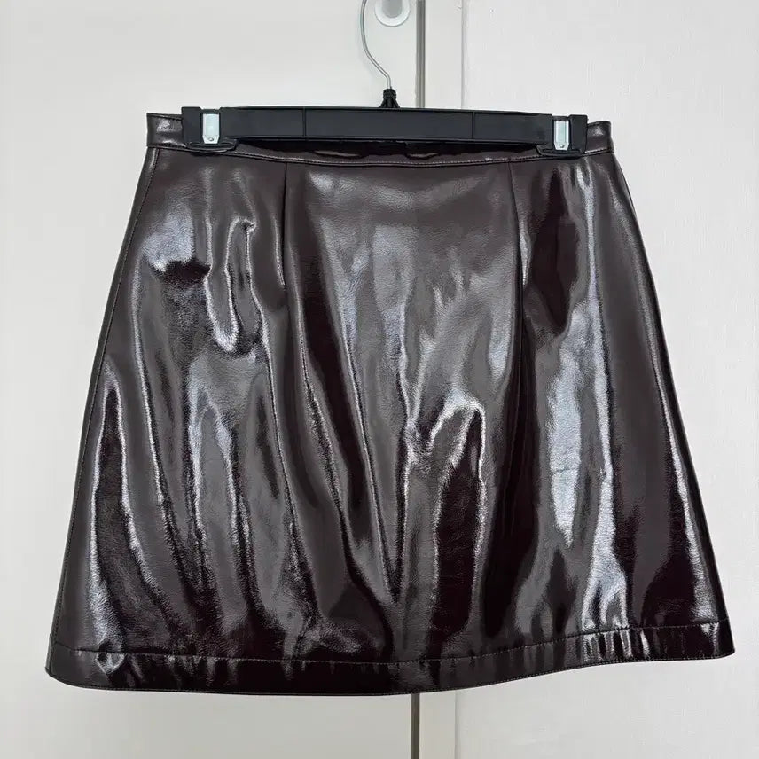 [BUNJANG] Egoist Enamel Eco-Leather Skirt M / 에고이스트 에나멜 에코레더 가죽 스커트 M
