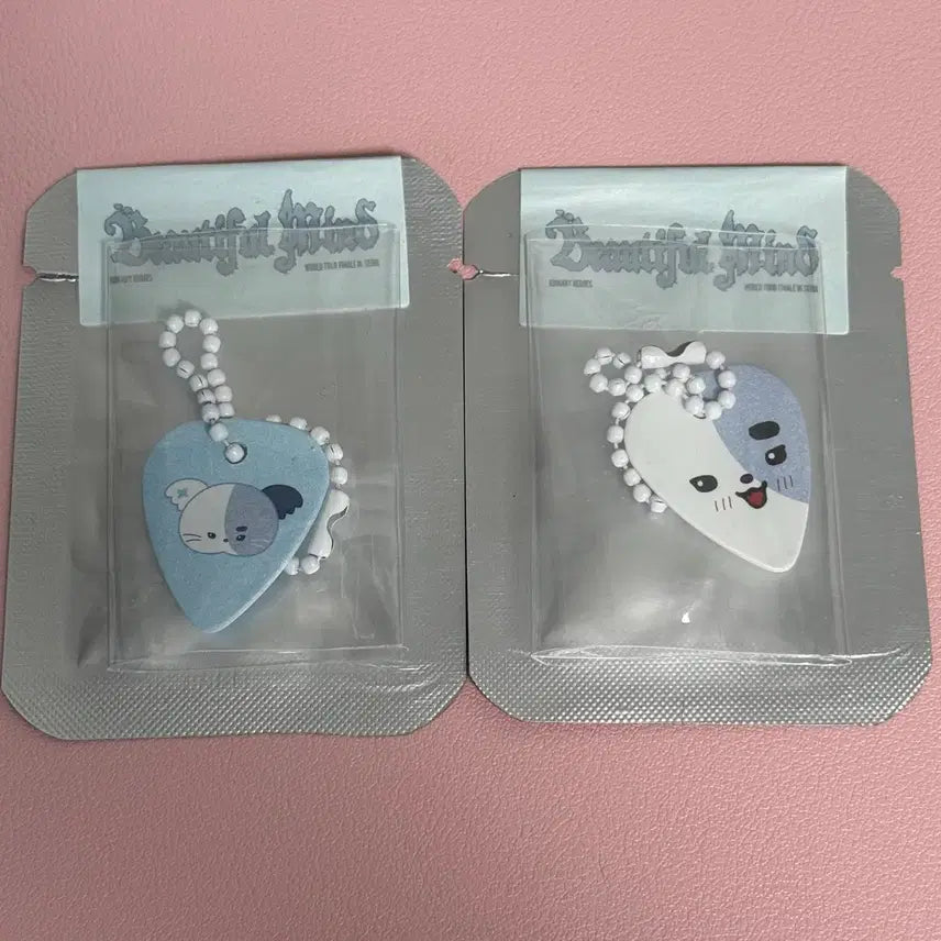 [BUNJANG] Xdinary Heroes Viewma Concert Encore MD Jungsu NyanDu Bundle Set Keychain / 엑스디너리히어로즈 엑디즈 뷰마콘 앙콘 엠디 피크 키링 정수 냥듀 일괄
