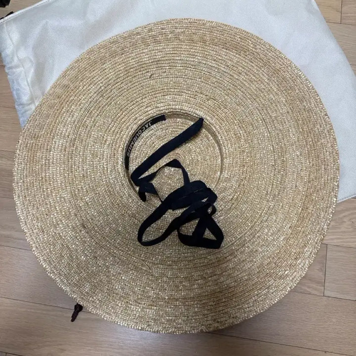 [BUNJANG] Jacquemus Santon Straw Hat / 자크뮈스 Jacquemus의 Santon 밀짚모자