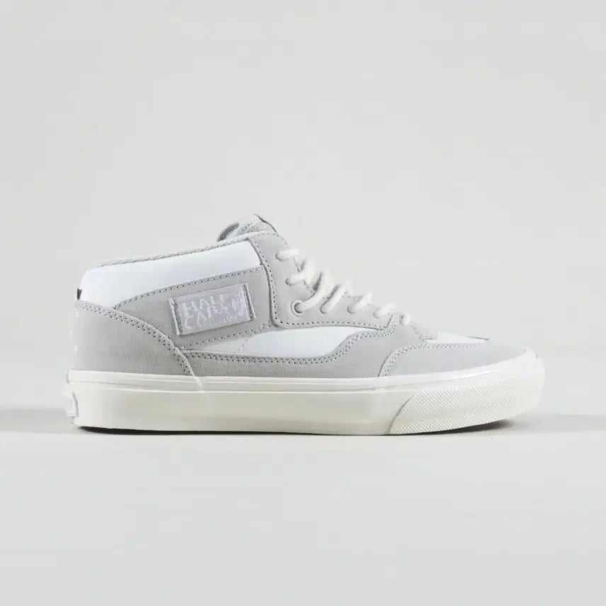 [BUNJANG] Vans Skate x Pop Trading Company Half Cab 92 Sneakers / (260) 반스 스케이트 X 팝트레이딩 컴퍼니 하프캡 92