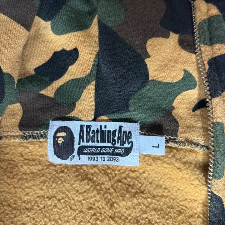 [BUNJANG] BAPE Shark Green Hoodie / 새상품급 베이프 샤크 녹계 후드집업