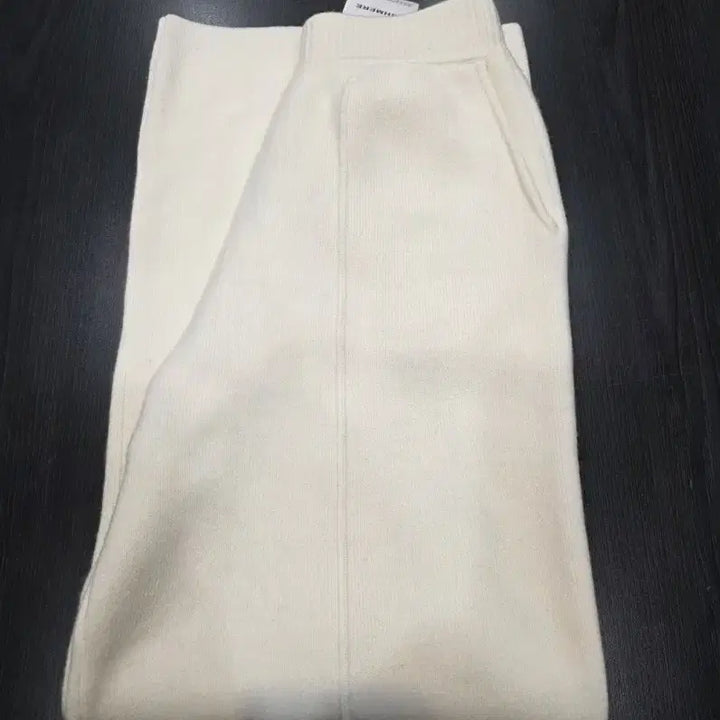 [SOLD OUT] [새상품] 고급 캐시미어 울 니트 바지 밴딩 와이드 팬츠