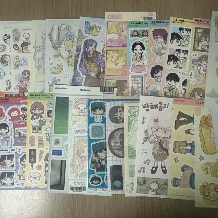[BUNJANG] Various Artists Sticker Bundle Set with Binder / 다꾸 인물스티커 41장 일괄, 바인더 포함