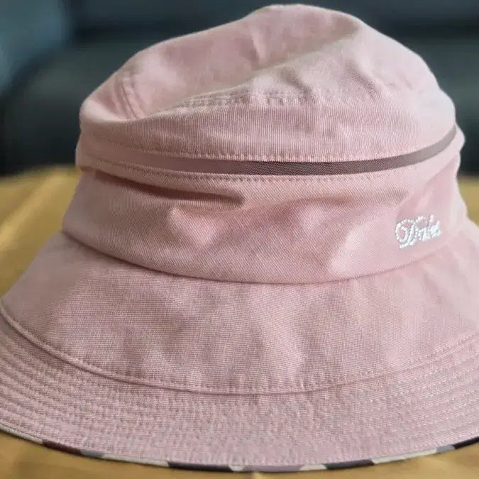 [SOLD OUT] 닥스 골프 분홍색 체크 벙거지 모자