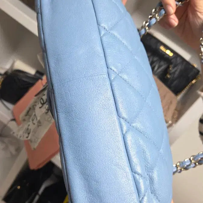 [BUNJANG] Chanel Quilted Chain Bag + Scarf / (정품)샤넬 퀼팅 체인백 블루 + 스카프