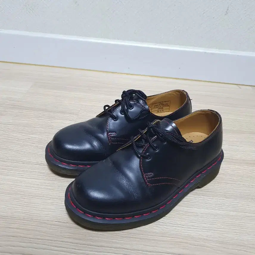 [BUNJANG] Dr. Martens 1461 Black Red Stitch 220 / 닥터마틴 1461 블랙 레드 스티치 220