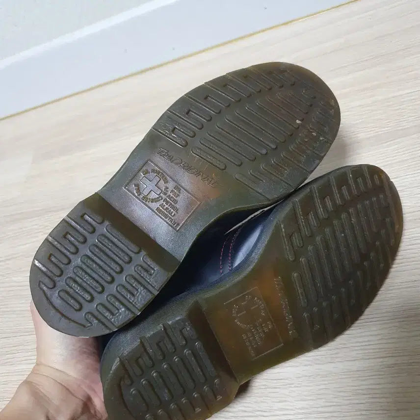 [BUNJANG] Dr. Martens 1461 Black Red Stitch 220 / 닥터마틴 1461 블랙 레드 스티치 220