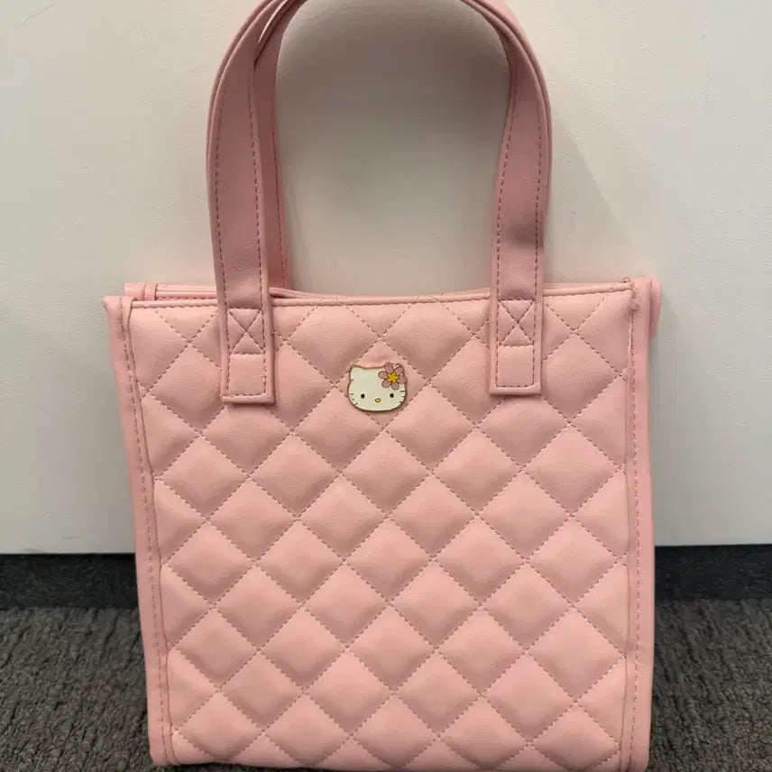 [BUNJANG] Unspecified Group Kitty Quilted Bag / 키티 퀼팅가방