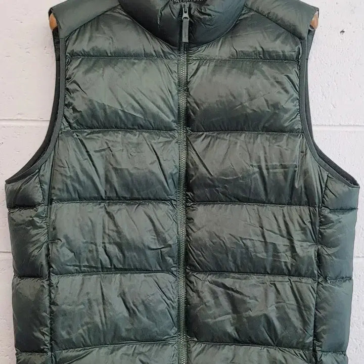 [BUNJANG] Uniqlo Ultra Light Down Lightweight Padded Vest / 유니클로(남.여공용) 울트라 라이트다운 경량패딩베스트(조끼) 판매