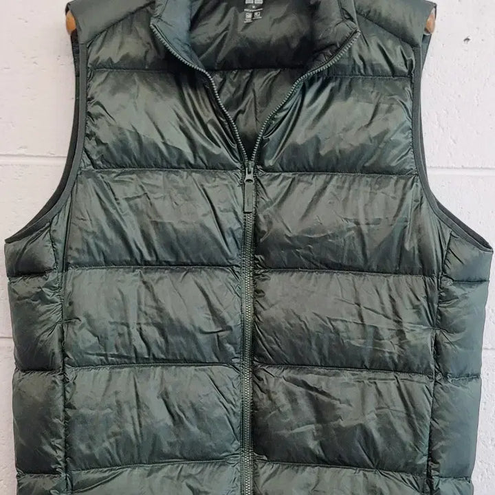 [BUNJANG] Uniqlo Ultra Light Down Lightweight Padded Vest / 유니클로(남.여공용) 울트라 라이트다운 경량패딩베스트(조끼) 판매