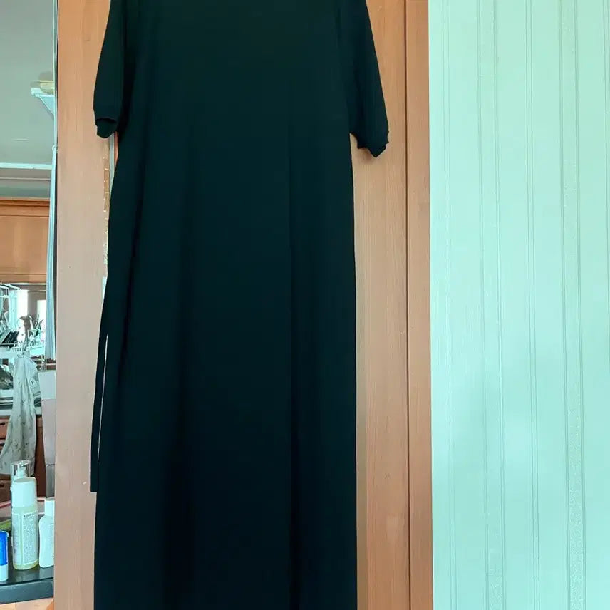 [BUNJANG] The Cashmere Black Dress / 더캐시미어 원피스 (블랙)