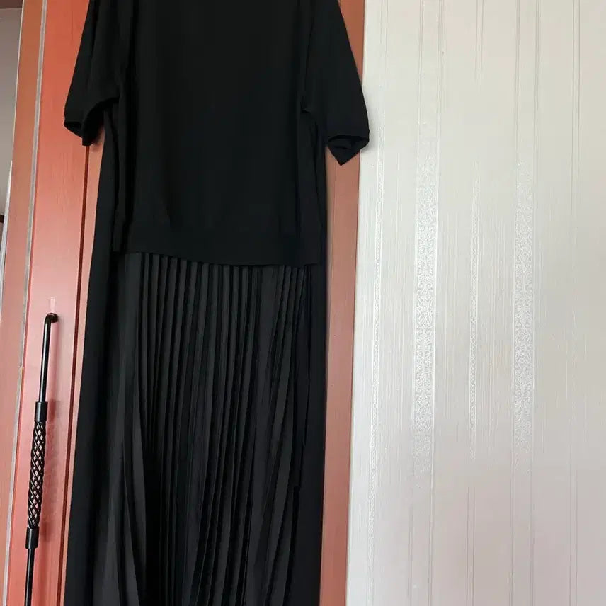 [BUNJANG] The Cashmere Black Dress / 더캐시미어 원피스 (블랙)