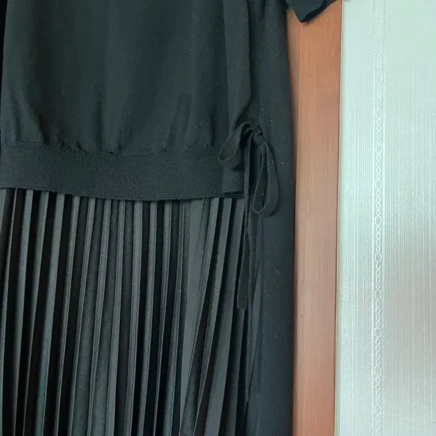 [BUNJANG] The Cashmere Black Dress / 더캐시미어 원피스 (블랙)