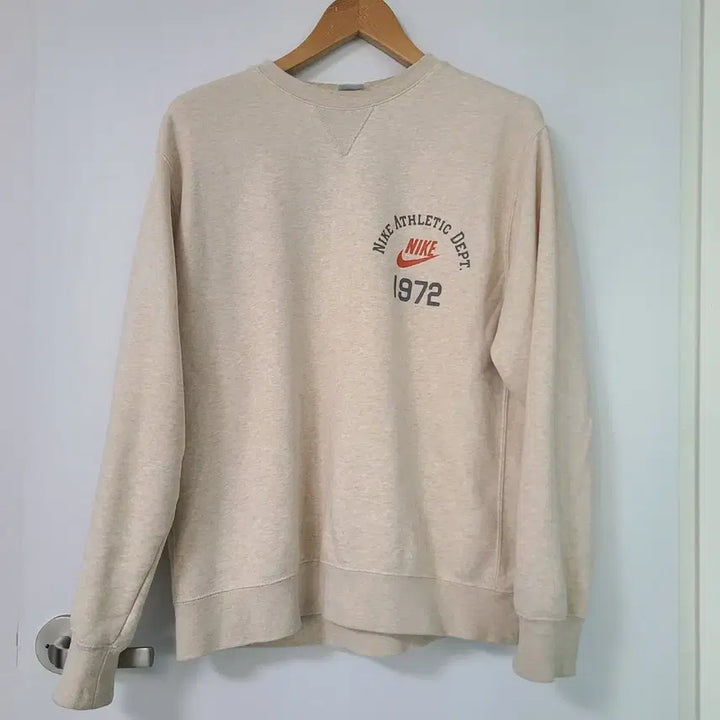 [BUNJANG] Nike Sweatshirt / 2023년 나이키 맨투맨 스웨트 티셔츠