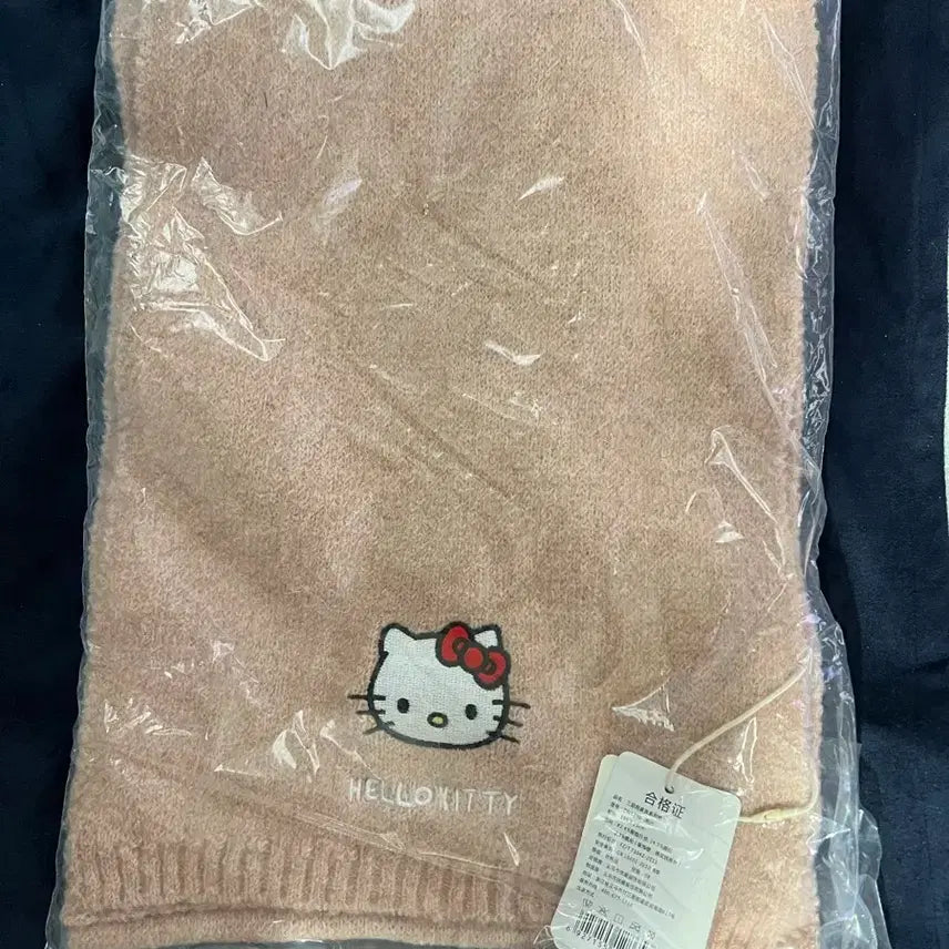[BUNJANG] Hello Kitty Embroidered Knit Scarf Pink / 헬로키티 니트 목도리 핑크색 팝니다