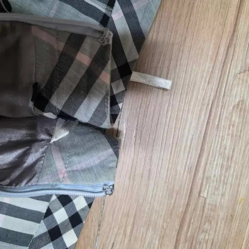 [BUNJANG] Burberry Gray Skirt / 버버리 정품 스커트