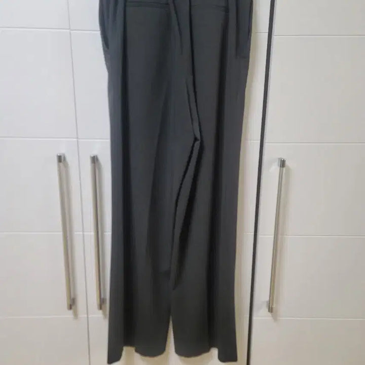 [BUNJANG] Uniqlo Pants (Size S) - Bundle / 유니클로 바지 2개(S)