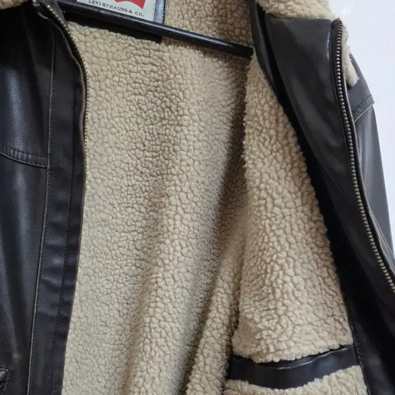 [BUNJANG] Levi's Aviation Jacket M (Fits L) / 리바이스. 항공자켓 M 실착용L/100.