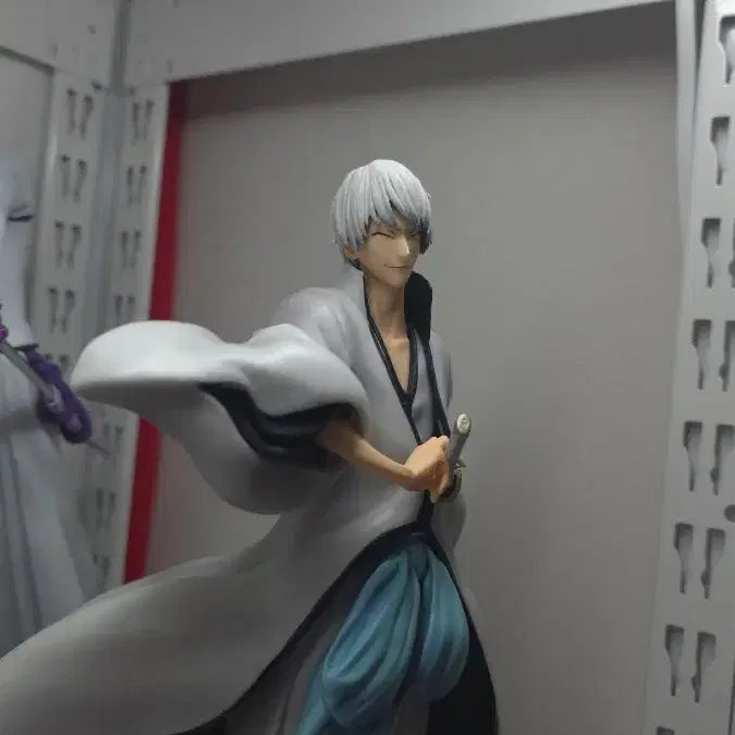 [BUNJANG] Bleach Ichimaru Gin Figure / 블리치 제일복권 B상 이치마루 긴 피규어