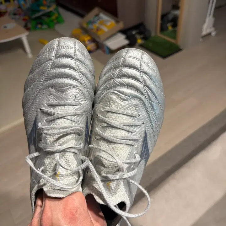 [BUNJANG] Morelia Neo 4 Beta Alpha Soccer Cleats / 모렐리아 네오4 베타알파 250