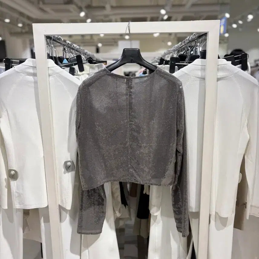 [BUNJANG] TIME Spangle Crop Blouse / 타임 TIME 스팽글 크롭 블라우스