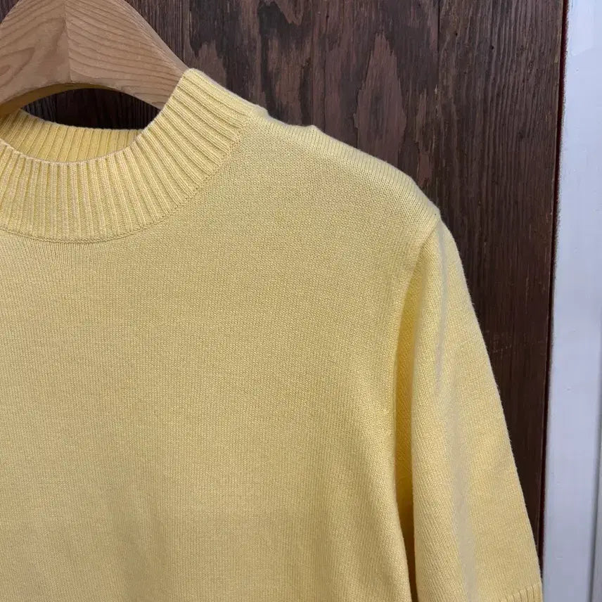 [BUNJANG] Burberry Yellow Knit Top / 버버리 정품 연노랑 반팔니트