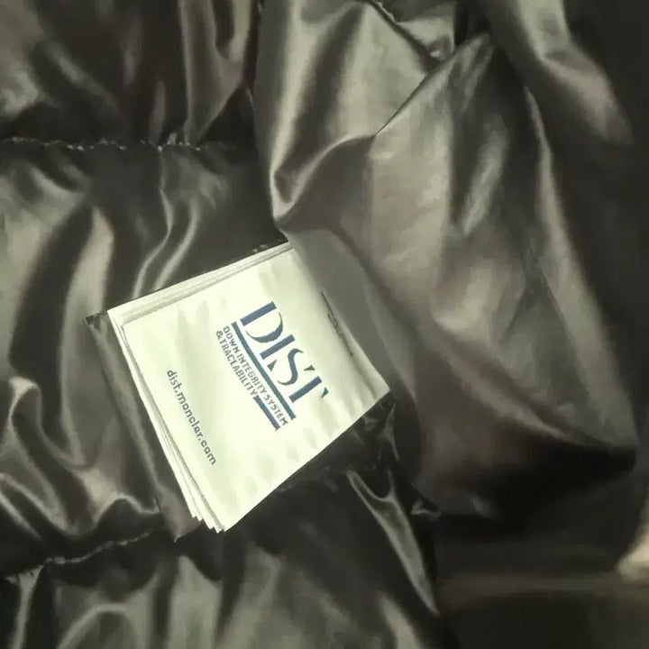 [BUNJANG] Moncler Cluny Padded Jacket Size 4 / (새상품) 24FW 몽클레어 클루니 패딩 4사이즈