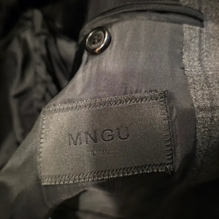 [BUNJANG] Mngu 19fw Blazer M / Mngu 19fw 체크 블레이저 m 팝니다