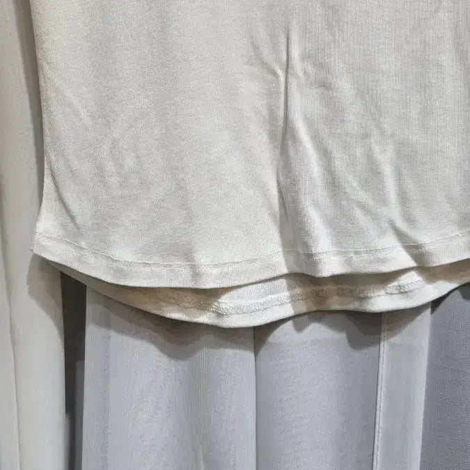 [BUNJANG] Unbalance Ivory Long Sleeve T-shirt / 허리라인 밑단유 언발 아이보리 긴팔