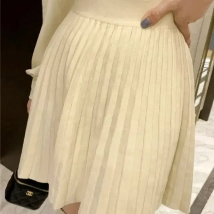 [BUNJANG] Unbranded Knit Pleated Mini Skirt - Ivory / 새상품) 니트 플리츠 치마 미니 스커트  아이보리