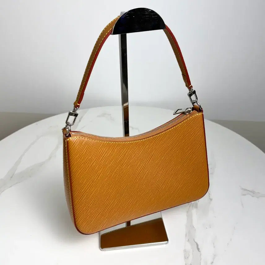 [BUNJANG] Louis Vuitton Marelle Shoulder Bag Full Set / S급 루이비통 마렐 숄더백 풀구성