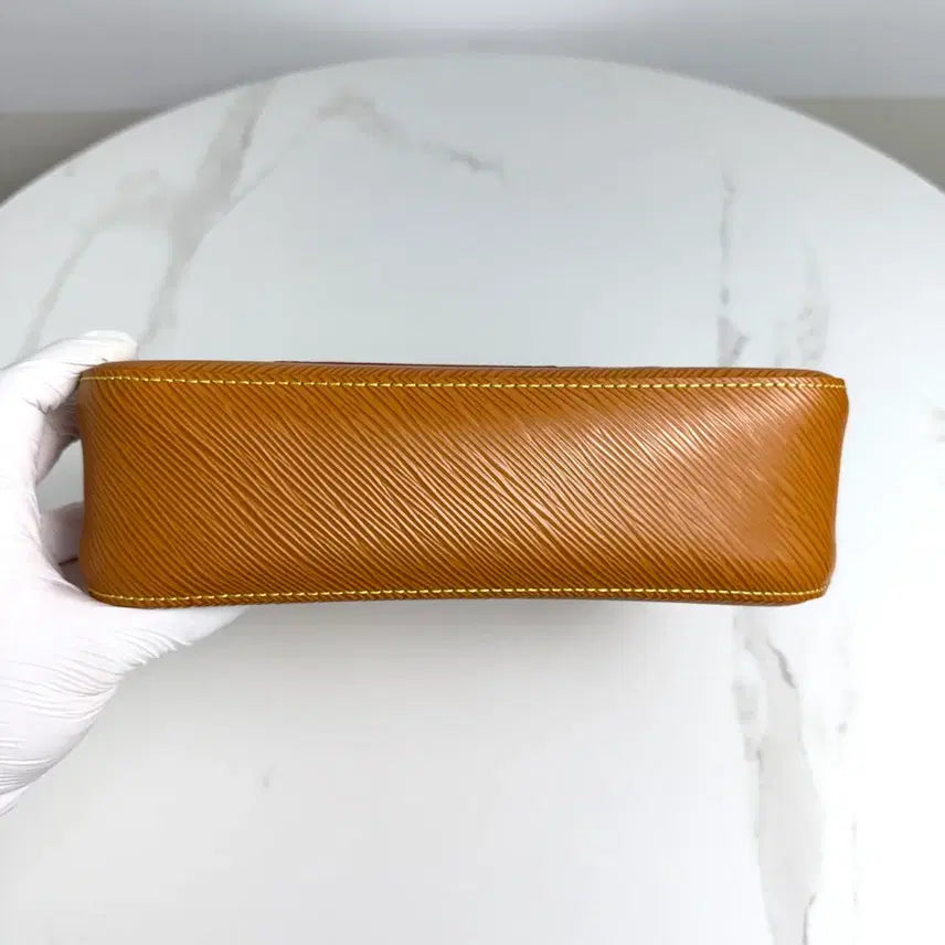 [BUNJANG] Louis Vuitton Marelle Shoulder Bag Full Set / S급 루이비통 마렐 숄더백 풀구성