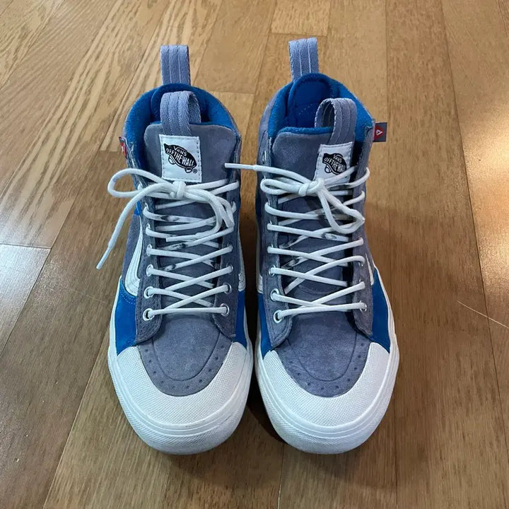 [BUNJANG] Vans Sk8-Hi Blue Block Sneakers (240) / 반스 스케이트하이 블루 블록 240