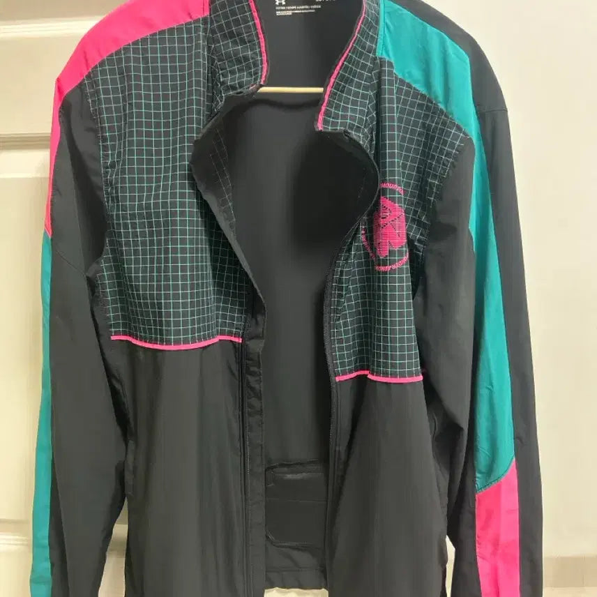 [BUNJANG] Under Armour Run Anywhere Storm Jacket / 언더아머 UA 런 애니웨어 스톰 재킷