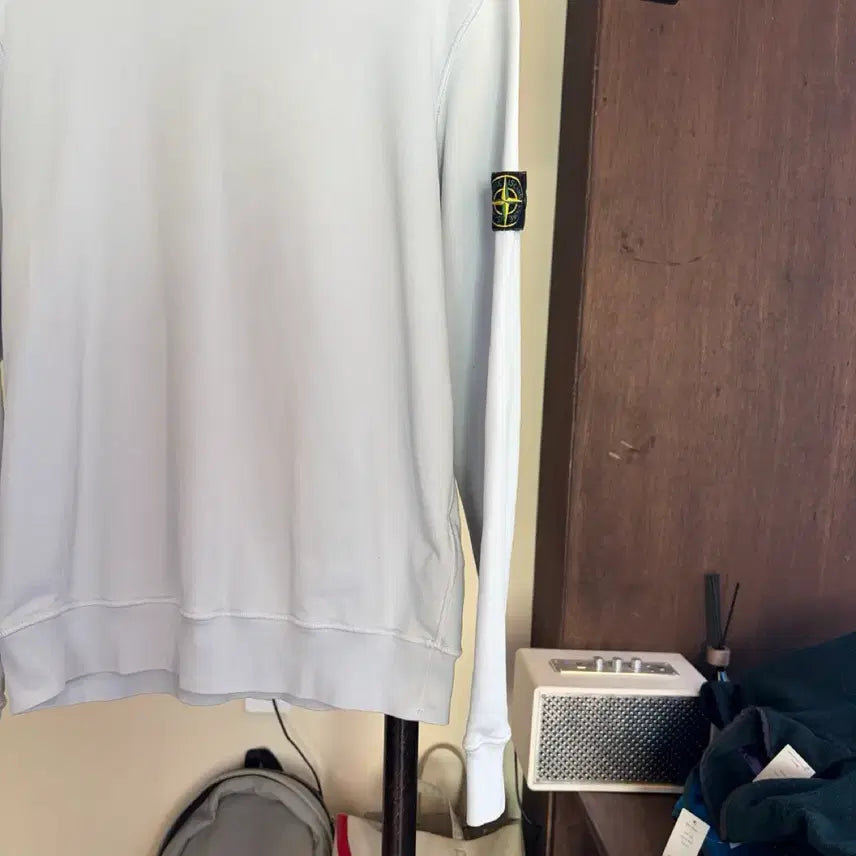 [BUNJANG] Stone Island Sky Blue Badge Sweatshirt / 15769 - 스톤아일랜드 스카이블루 와펜 맨투맨