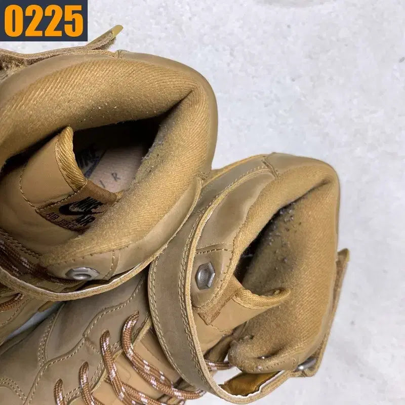 [BUNJANG] NIKE Air Force 1 Mid High-Top Sneakers / [290] NIKE 나이키 에어포스1 미드 된장포스 하이탑