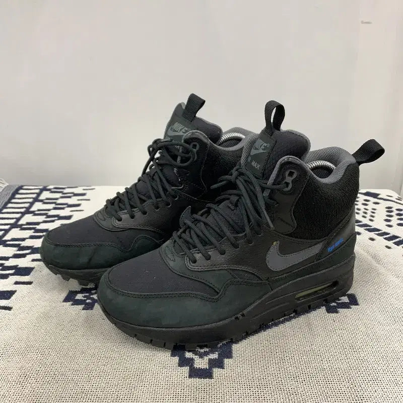 [BUNJANG] Nike Air Max 1 Mid Sneakers Boots 235 / 나이키 에어맥스 1 미드 스니커즈 부츠 235 E02334