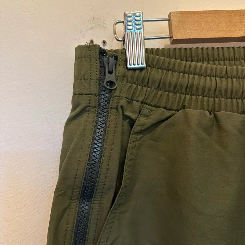 [BUNJANG] thisisneverthat Nylon Side Zip Pants (Men's M) / 남성M) 디스이즈네버댓 사이드 지퍼 나일론 팬츠