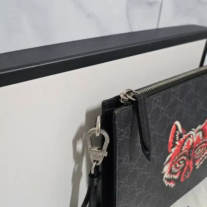 [BUNJANG] Gucci GG Red Wolf Clutch Bag / 구찌 GG 레드울프 클러치 백