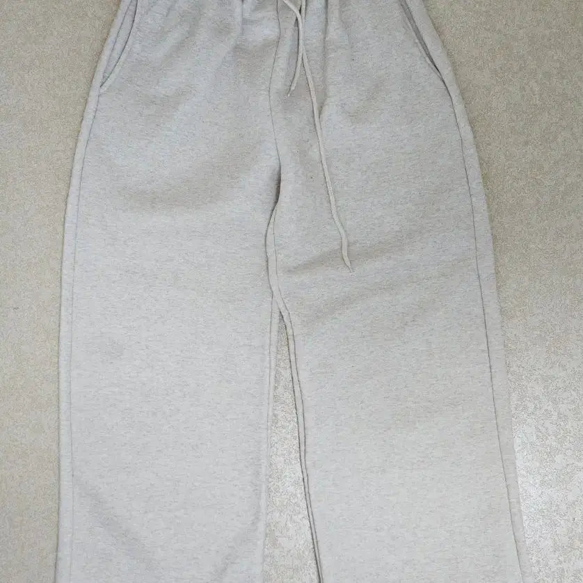 [BUNJANG] Ablly Training Set - New / 확인만 해본 완전 새 상품 에이블리 트레이닝복 팔아요!!