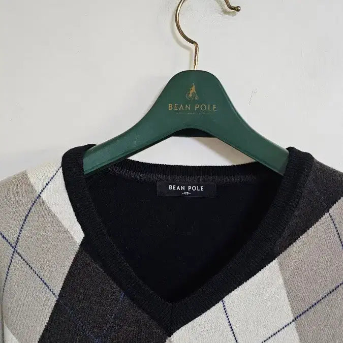 [BUNJANG] Beanpole Argyle V-neck Knit Sweater / 빈폴 아가일 무늬 브이넥니트 (2.25