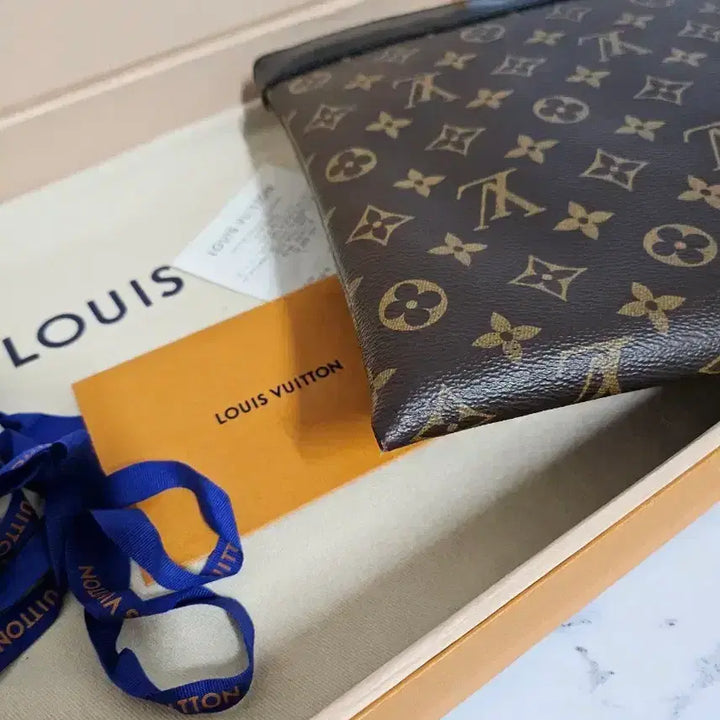 [BUNJANG] Louis Vuitton Discovery Monogram Clutch Full Set / 루이비통 디스커버리 모노그램 클러치 풀세트