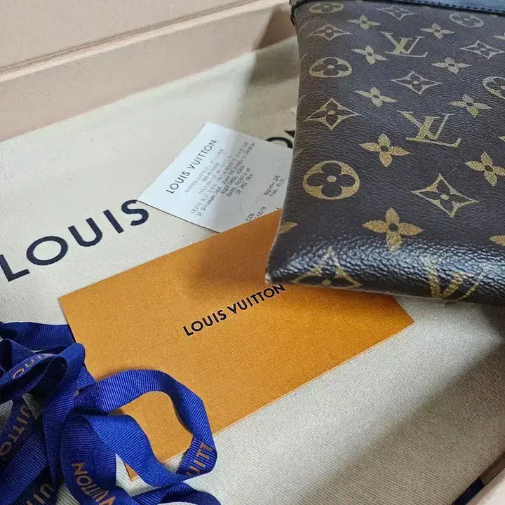[BUNJANG] Louis Vuitton Discovery Monogram Clutch Full Set / 루이비통 디스커버리 모노그램 클러치 풀세트